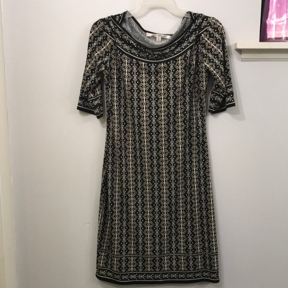 Size S below knee dress